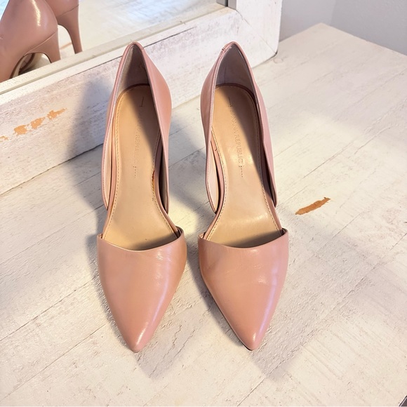 Banana Republic Pumps - 8.5 - Picture 10 of 10